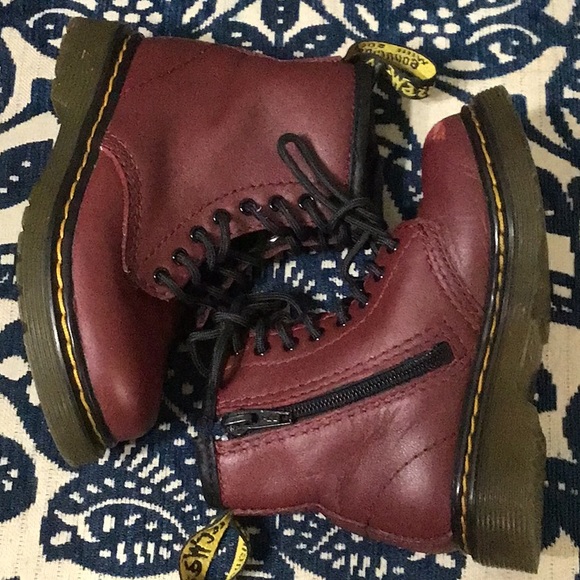 Dr. Marten Junior Delaney Boot 1460T toddler/sz 7 US/ 6 UK / 23 EU - Picture 10 of 12